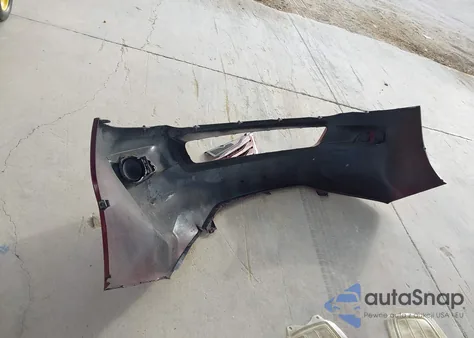 2013 Toyota Sienna Le V6 8 Passenger z USA, uszkodzony, nr VIN 5TDKK3DC3DS349519